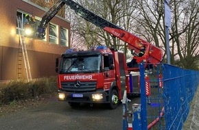 Feuerwehr Oberhausen: FW-OB: Kleinbrand in ehemaliger Hauptschule