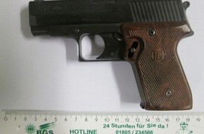 Bundespolizeidirektion Sankt Augustin: BPOL NRW: RE 7 - Schusswaffe im Hosenbund löste Einsatz der Bundespolizei aus