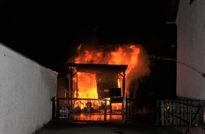 Kreispolizeibehörde Höxter: POL-HX: Carport brennt ab