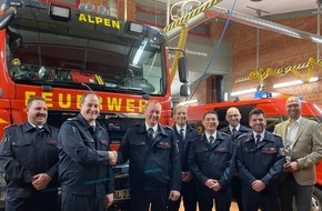 Freiwillige Feuerwehr Alpen: FW Alpen: F&uuml;hrungswechsel bei der Feuerwehr Alpen - Einheit Veen Daniel Baltes ist jetzt Einheitsf&uuml;hrer