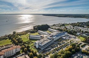 Schön Klinik: Pressemeldung: Schön Klinik Neustadt eines der besten Krankenhäuser weltweit
