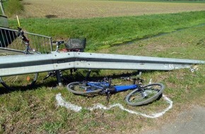 Polizei Minden-Lübbecke: POL-MI: Radfahrer (83) beim Überqueren der L 770 von Auto erfasst