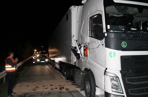 Freiwillige Feuerwehr Werne: FW-WRN: Verkehrsunfall mit LKW-Beteiligung auf der BAB 1