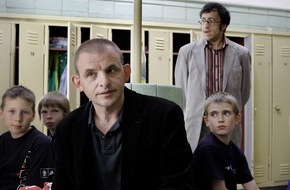 KiKA - Der Kinderkanal ARD/ZDF: "KRIMI.DE": Neue Folgen werden in Erfurt gedreht - Dominique Horwitz ist der neue Kommissar - TV-Premiere im Oktober 2007