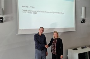 VAA - Führungskräfte Chemie: Akademiker in der Chemie: Mindestjahresbezüge steigen moderat