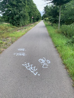 POL-KLE: Kranenburg - Gegenstände mit Farbe besprüht und Verkehrsschilder entwendet: Gemeinde setzt Belohnung aus