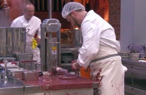 SAT.1: Welche Wurst gewinnt? Blutige Challenge in Folge drei von "Hell´s Kitchen" am Mittwoch, 20.15 Uhr, in SAT.1 (FOTO)