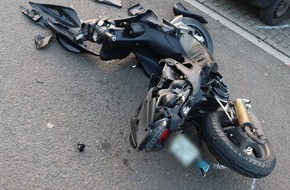 Kreispolizeibehörde Herford: POL-HF: VW-Fahrer übersieht Roller - 16-jähriger Löhner bei Unfall verletzt