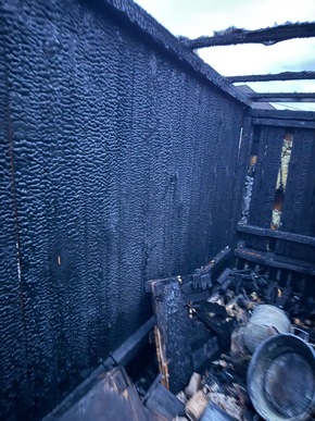 KFV Bodenseekreis: Schuppen im Vollbrand am Funkensonntag