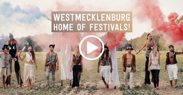 Regionalmarketing und -entwicklung Westmecklenburg e.V.: Westmecklenburg: Lebendige Festivalszene als Magnet für Fachkräfte / Video-Content, der auffällt: Kampagnenkonzept zur Werbung junger Fachkräfte gestartet