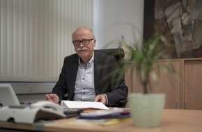 Polizeipräsidium Rheinpfalz: POL-PPRP: Polizeivizepräsident des PP Mainz Werner Reichert geht in den Ruhestand
"Der Zusammenhalt hat mich immer begeistert."