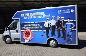 Polizeipräsidium Konstanz: POL-KN: Nachwuchswerbung der Polizei Baden-Württemberg, Herbsttour mit dem Karrieremobil