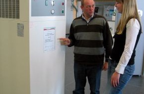 STIEBEL ELTRON: "Warmes Wasser für einen Euro pro Person und Woche" / Günstiger Einstieg in die Wärmepumpentechnik (mit Bild)