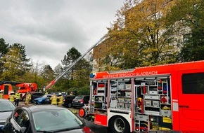 Feuerwehr Bergisch Gladbach: FW-GL: Wohnungsbrand in Mehrfamilienhaus - zwei Personen verletzt