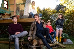 SAT.1: "'Nachricht von Mama' handelt vom Tod, aber feiert das Leben." Die neue SAT.1-Familienserie begeistert TV-Journalisten