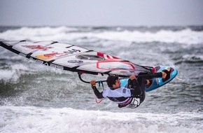 Mercedes-Benz Windsurf World Cup / Green Seven Summit: Stürmischer Montag beim Mercedes-Benz Windsurf World Cup Sylt 2019 - Philip Köster hat Titel im Blick / Green Seven Summit: Prof. Dr. Maja Göpel: "Wir brauchen Ehrlichkeit for Future!"