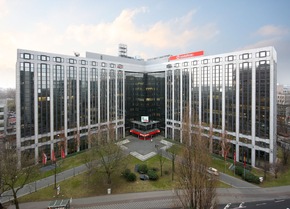 Vodafone Zentrale, CeBIT-Stand und Shop