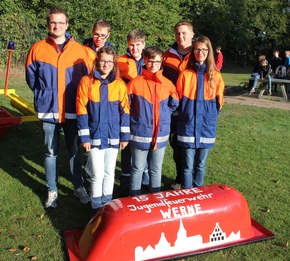 FW-WRN: Die Werner Jubiläumswanne bringt Glück bei der dritten Auflage des Badewannenrennens der Jugendfeuerwehren im Kreis Unna