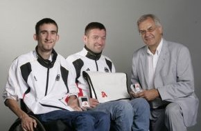ABDA Bundesvgg. Dt. Apothekerverbände: Überraschung für deutsche Paralympics-Mannschaft: Apotheker stiften Farewell-Pakete für 175 Sportler