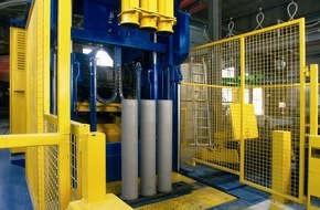 STEINAG Rozloch: Neue Palisaden-Produktionsanlage "Schlüsselbauer Magic 500" Â STEINAG Rozloch