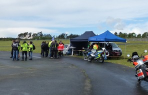 Polizeiinspektion Heidekreis: POL-HK: Soltau: Sicherheitstraining für Biker - Guter Besuch bei widrigem Wetter