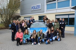 Polizeidirektion Montabaur: POL-PDMT: Ein Tag bei der Polizeiinspektion Westerburg
20 Schülerinnen und Schüler lernten den Polizeiberuf näher kennen