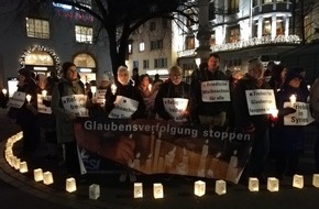 CSI Christian Solidarity International: 1000 Personen an 26 Orten / Überwältigende Solidarität mit Glaubensverfolgten an CSI-Mahnwachen