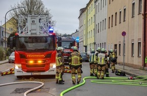 Feuerwehr Essen: FW-E: Brand einer Waschmaschine in Essen-Kupferdreh