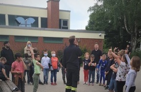 Freiwillige Feuerwehr Werne: FW-WRN: Brandschutzfrüherziehung in der Werner Wiehagenschule mit der Freiwilligen Feuerwehr Werne