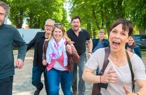 NDR / Das Erste: Dreh für NDR "Polizeiruf 110" mit Anneke Kim Sarnau und Charly Hübner im Landkreis Ludwigslust-Parchim