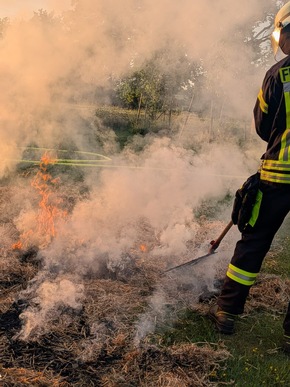 FW-LFVSH: Sommerzeit/Erntezeit= Erhöhtes Einsatzaufkommen Landesfeuerwehrverband dankt allen Einsatzkräften im Land für ihren unermüdlichen Einsatz