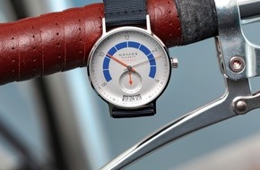 NOMOS Glashütte/SA Roland Schwertner KG: Photo du mois : Autobahn s'invite à la Journée mondiale de la bicyclette