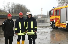 Feuerwehr Bremerhaven: FW Bremerhaven: Feuerwehr bereitet sich auf Tunnelbrandbekämpfung vor