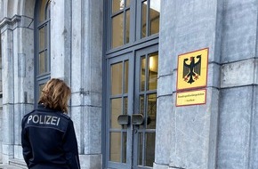Bundespolizeidirektion Sankt Augustin: BPOL NRW: Auf leisen Pfoten durch den Zug - Bundespolizistin findet herrenlosen Hund