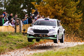 Rallye Zentraleuropa: Sieg und Platz drei in der WRC2 für die Škoda Fabia RS Rally2-Teams