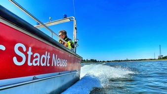 Feuerwehr Neuss: FW-NE: Vermeintliche Person im Rhein | Keine Feststellung