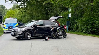 Polizei Bielefeld: POL-BI: Unfall an unübersichtlicher Stelle