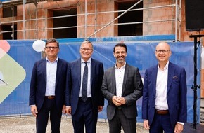 Instone Real Estate Group SE: Richtfest für ersten Bauabschnitt mit 145 Wohnungen im urbanen Wohnquartier „Lagarde 8“ in Bamberg gefeiert