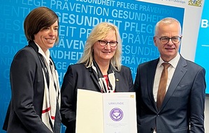Schwesternschaft München vom BRK e.V.: PM / / Lindenberg unter den TOP 10 Berufsfachschulen für Pflege in der Abschlussprüfung 2023 und 2024
