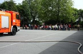 Feuerwehr Essen: FW-E: Rauchentwicklung in Grundschule, niemand verletzt, geringer Sachschaden