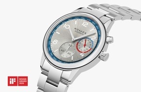 NOMOS Glash&uuml;tte: NOMOS Glash&uuml;tte gewinnt iF Design Award 2026 f&uuml;r Produktdesign / Club Sport neomatik Weltzeit silber &uuml;berzeugt internationale Jury