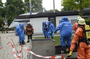 Kreisfeuerwehrverband Calw e.V.: KFV-CW: Chlorgasunfall im Badepark Nagold
Keine Verletzten - Bad bleibt bis auf weiteres geschlossen