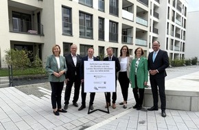 Instone Real Estate Group SE: „WohneNRW-Tage“: Staatssekretär Daniel Sieveke besucht geförderten Wohnungsbau im Essener „Literatur Quartier“