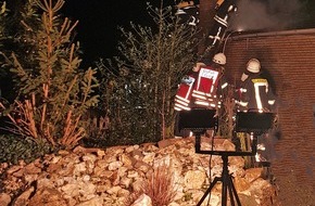 Freiwillige Feuerwehr Kalkar: Feuerwehr Kalkar: Nachtrag zum Pressebericht Dachstuhlbrand in Kalkar Wissel