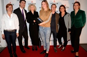 Hiscox: Herausragende Nachwuchskünstler mit dem Hiscox Kunstpreis 2014 ausgezeichnet / Nachwuchskünstlerin Stella Rossié gewinnt den Hiscox Kunstpreis (FOTO)