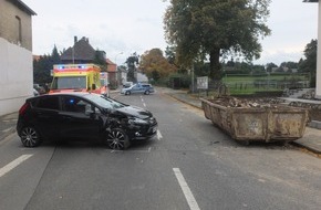Polizei Düren: POL-DN: Ungebremst gegen Container gefahren