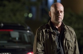 ZDF: Free-TV-Premiere "The Cold Light of Day" im ZDF-"Montagskino" / Actionthriller mit Henry Cavill, Bruce Willis und Sigourney Weaver (FOTO)