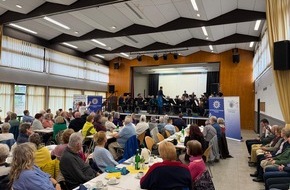 Wiesbaden - Polizeipr&auml;sidium Westhessen: POL-WI: Mit Taktgef&uuml;hl und Tatkraft: Polizei sensibilisiert Seniorinnen und Senioren