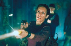 TELE 5: Jamie Lee Curtis im TELE 5-Interview:  "Ich will nicht enden wie meine Eltern" // TELE 5 zeigt den Star in 'Virus' am Dienstag, 14. Juni, 22.05 Uhr (mit Bild)