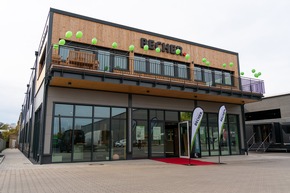 Oberhausen: Holzgroßhändler Becher investiert in die Zukunft und modernisiert Standort